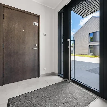 Paernukodu Hobe 4a-1 Apartman *